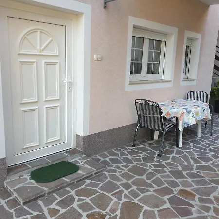 Sara Apartament